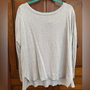 Lululemon Athletica Size 12 Light Gray Oversized Scoop Neck Sweater EUC
